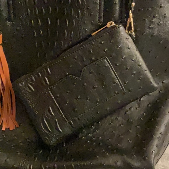 Large tote / shoulder bag with removable snap insert, matching wristlet, - Picture 4 of 8